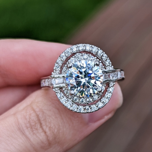 Jewelry - Vintage sterling silver circle ring rhinestone ring 925